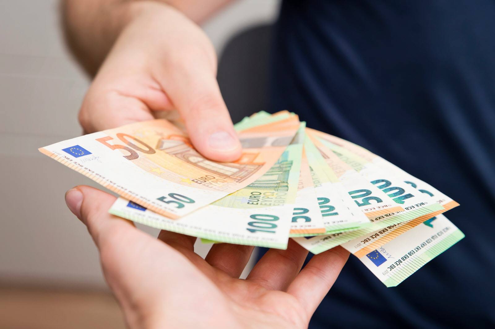 Hai bisogno di assistenza finanziaria?
 