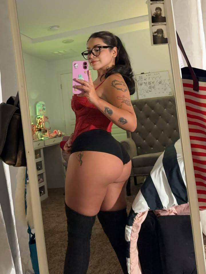 🍑🌹Sono disponibile per un po' di divertimento malizioso 🍑