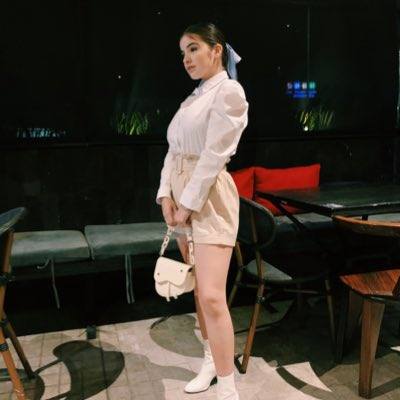 Sono disponibile per sesso a pagamento