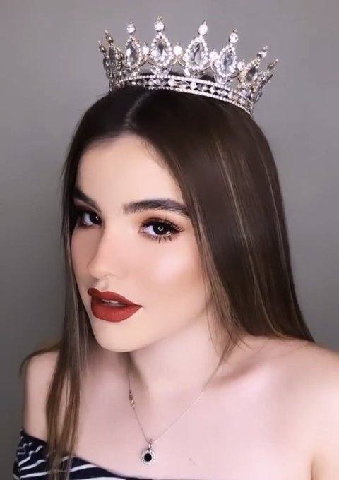 Sono disponibile per sesso a pagamento