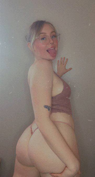 Scopami a casa mia o a casa tua 😘💋